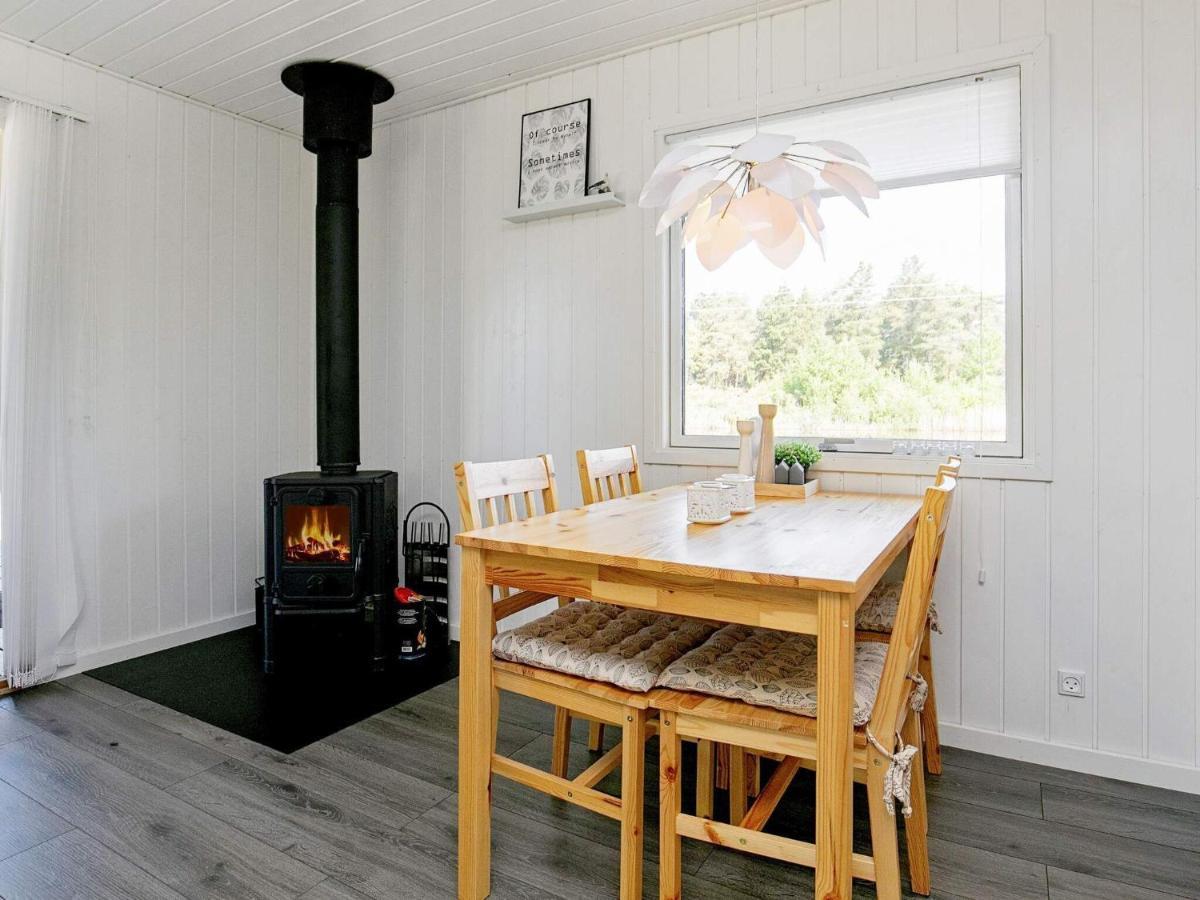4 Person Holiday Home In L S Laeso Екстериор снимка